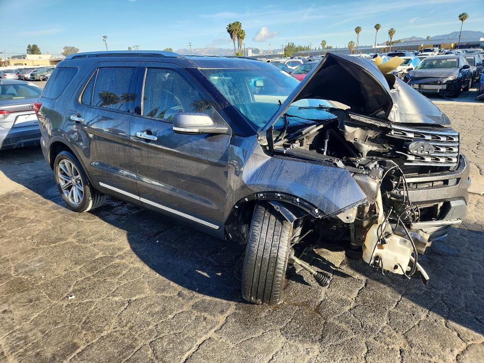 Photo 4 from auction – 2017 FORD EXPLORER with VIN 1FM5K8F89HGD99968