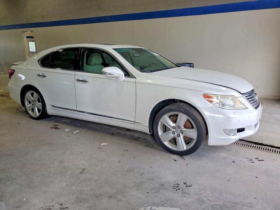 Photo 4 from auction – 2011 LEXUS LS 460 with VIN JTHBL5EF5B5107639