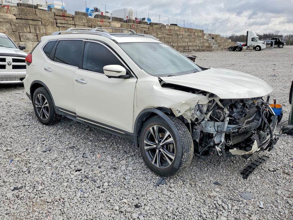 Photo 4 from auction – 2017 NISSAN ROGUE with VIN JN8AT2MV4HW263702