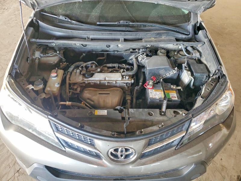 Photo 11 from auction – 2015 TOYOTA RAV4 with VIN JTMRFREV7FD147657