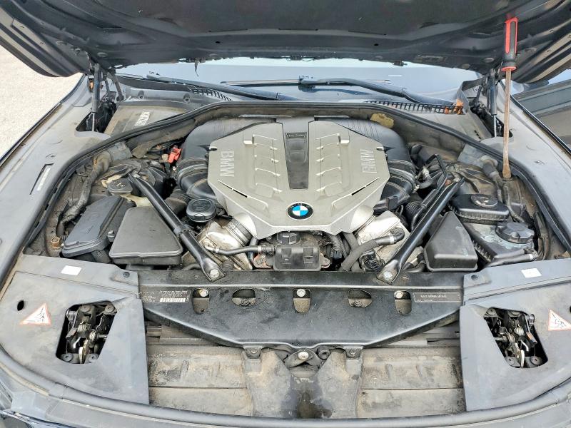 Photo 11 from auction – 2010 BMW 750 with VIN WBAKC8C58AC430636