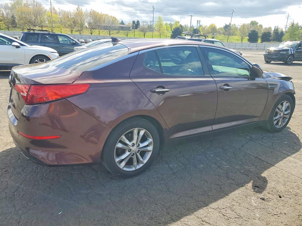 Photo 3 from auction – 2013 KIA OPTIMA with VIN 5XXGM4A70DG116826