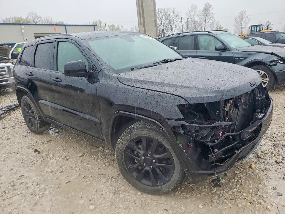 Снимка 4 от търг – 2018 JEEP GRAND CHEROKEE с VIN 1C4RJFAG3JC491571