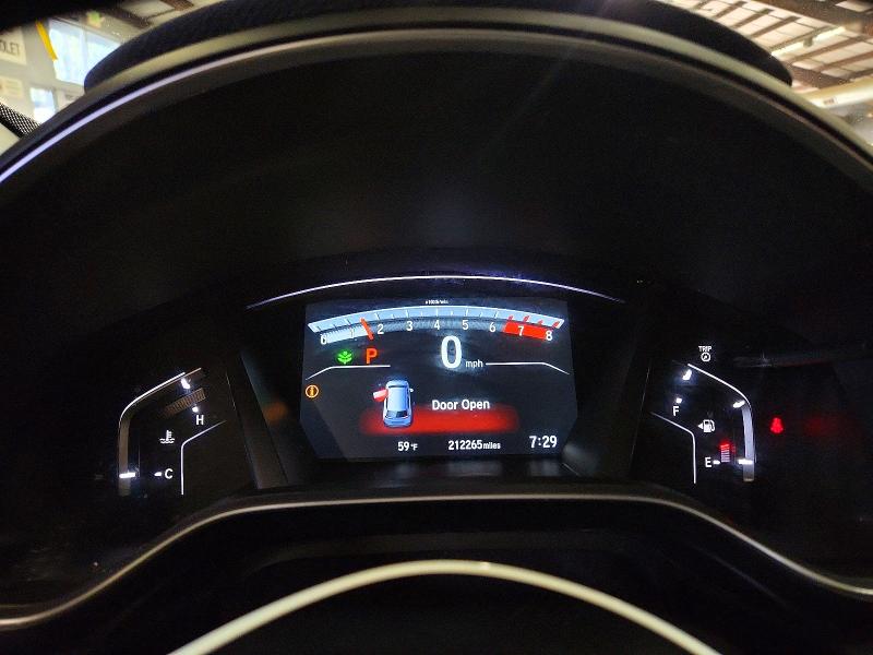 Photo 9 from auction – 2018 HONDA CR-V with VIN 7FARW2H54JE016842