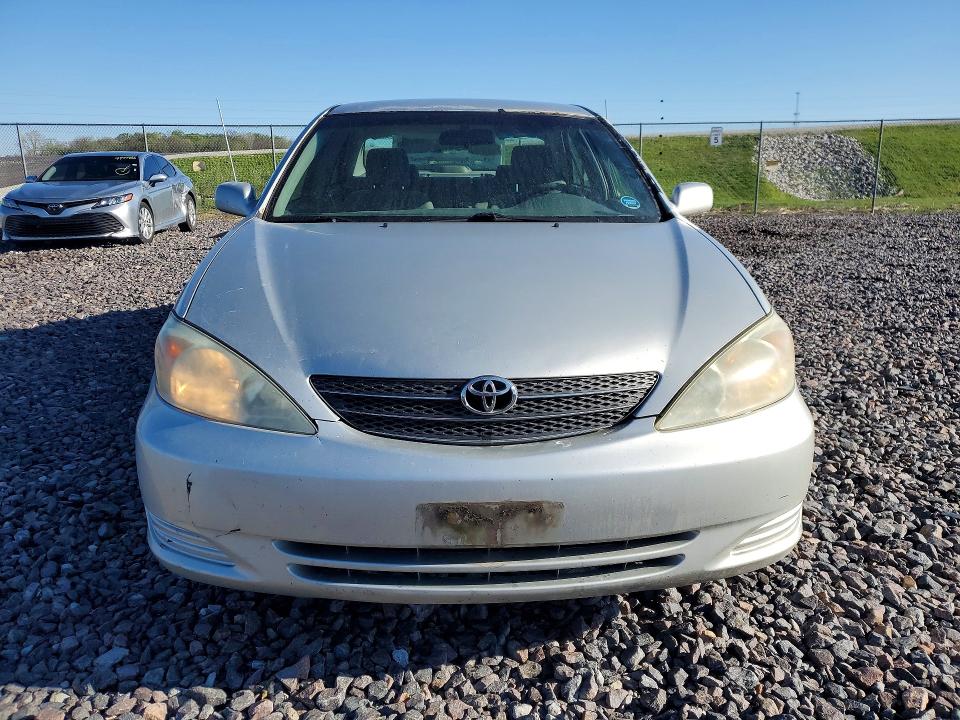 Photo 5 from auction – 2003 TOYOTA CAMRY with VIN 4T1BE32K33U737213