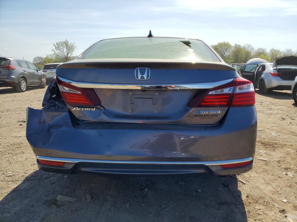 Photo 6 from auction – 2017 HONDA ACCORD with VIN JHMCR6F56HC017631