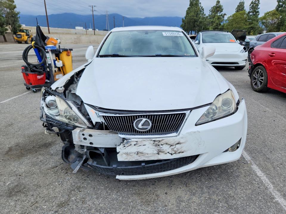 Photo 5 from auction – 2007 LEXUS IS with VIN JTHBK262775050364