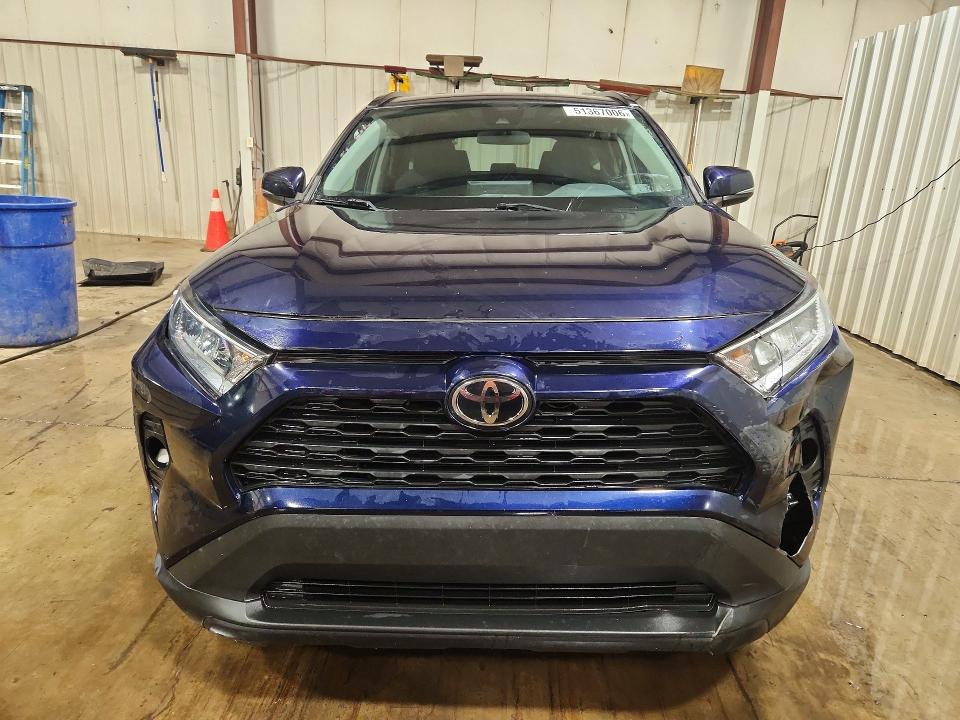 Photo 5 from auction – 2021 TOYOTA RAV4 with VIN 2T3P1RFV6MW182176