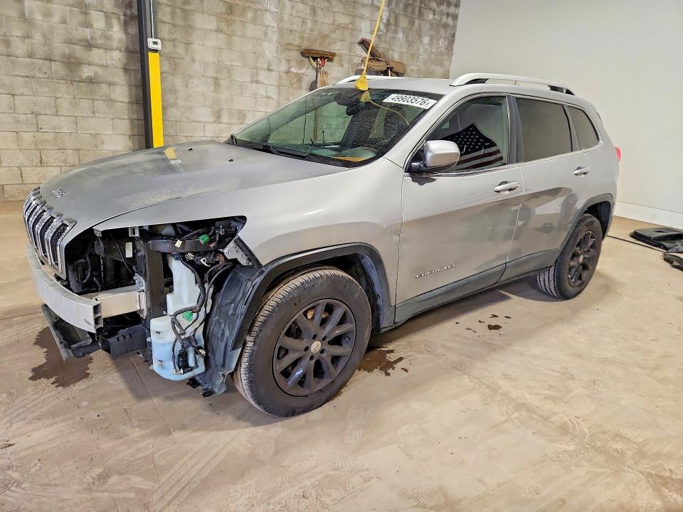 JEEP CHEROKEE 2016 with VIN 1C4PJMCS1GW153929 - Photo from auction