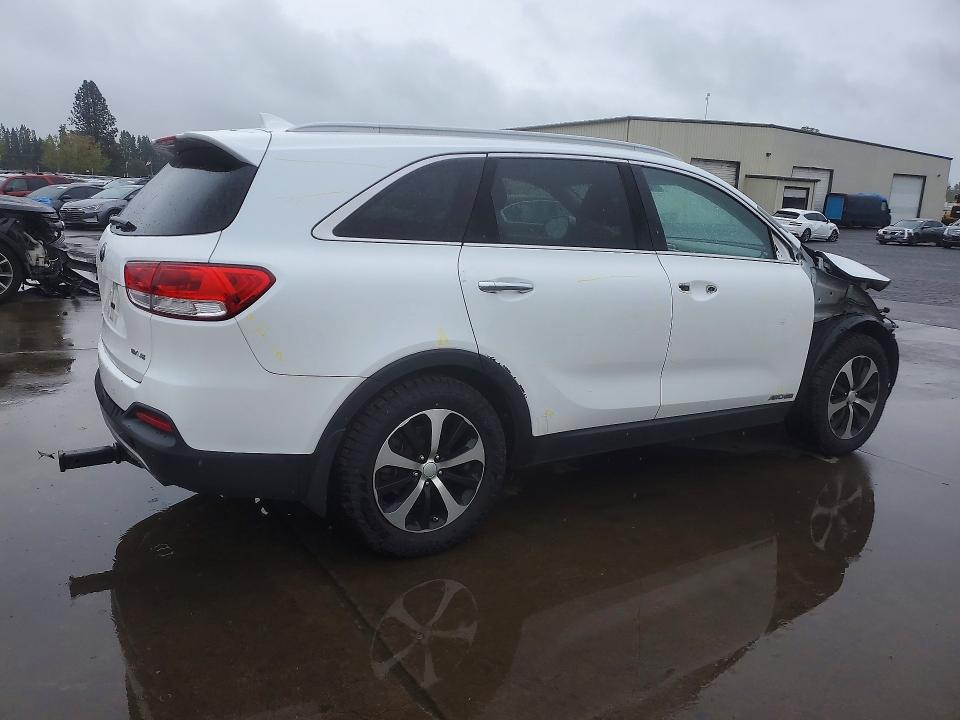 Photo 3 from auction – 2016 KIA SORENTO with VIN 5XYPHDA52GG110478