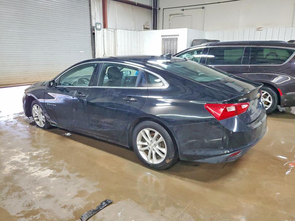 Photo 2 from auction – 2018 CHEVROLET MALIBU with VIN 1G1ZD5ST3JF191808
