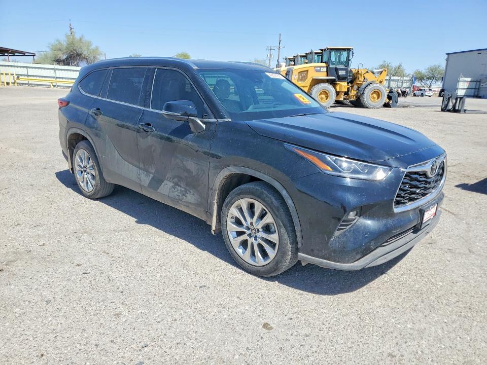 Photo 4 from auction – 2023 TOYOTA HIGHLANDER with VIN 5TDKDRAH3PS515314