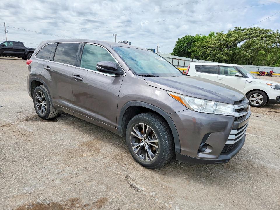 Photo 4 from auction – 2018 TOYOTA HIGHLANDER with VIN 5TDZARFH3JS034471