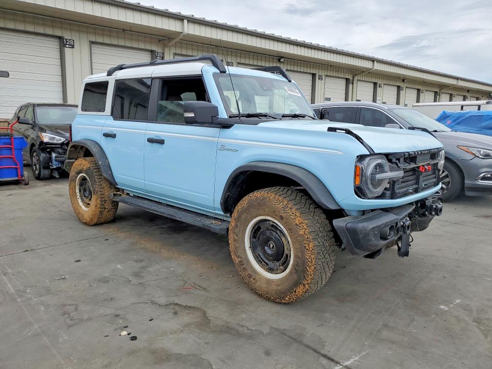 Фото 4 с аукциона – 2023 FORD BRONCO с VIN 1FMEE4GP5PLA70406