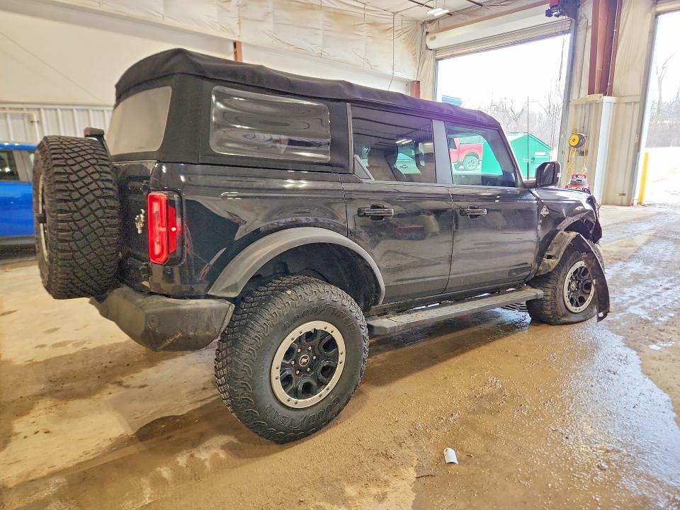 Photo 3 from auction – 2022 FORD BRONCO with VIN 1FMDE5DH6NLB50910
