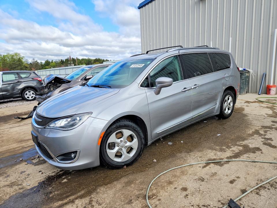 Фото 1 с аукциона – 2017 CHRYSLER PACIFICA с VIN 2C4RC1EG6HR822037