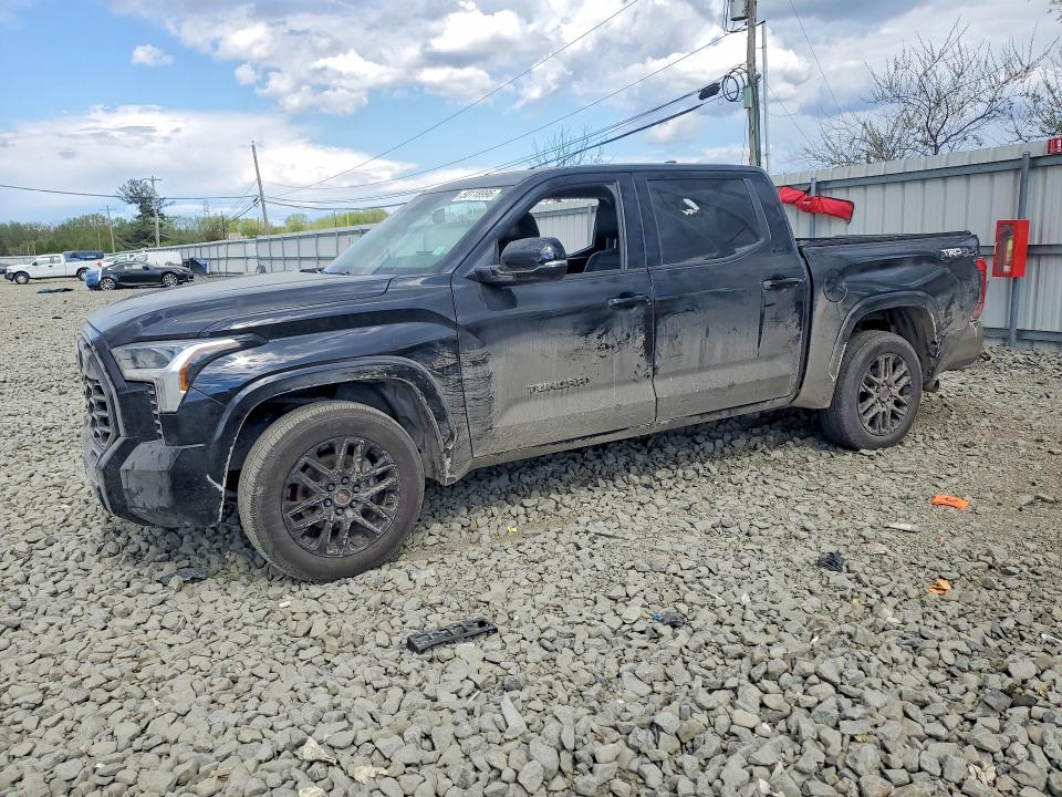 Photo 1 from auction – 2024 TOYOTA TUNDRA with VIN 5TFLA5DB7RX204348