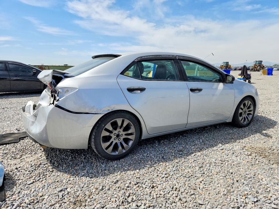 Photo 3 from auction – 2017 TOYOTA COROLLA with VIN 5YFBURHE6HP662488