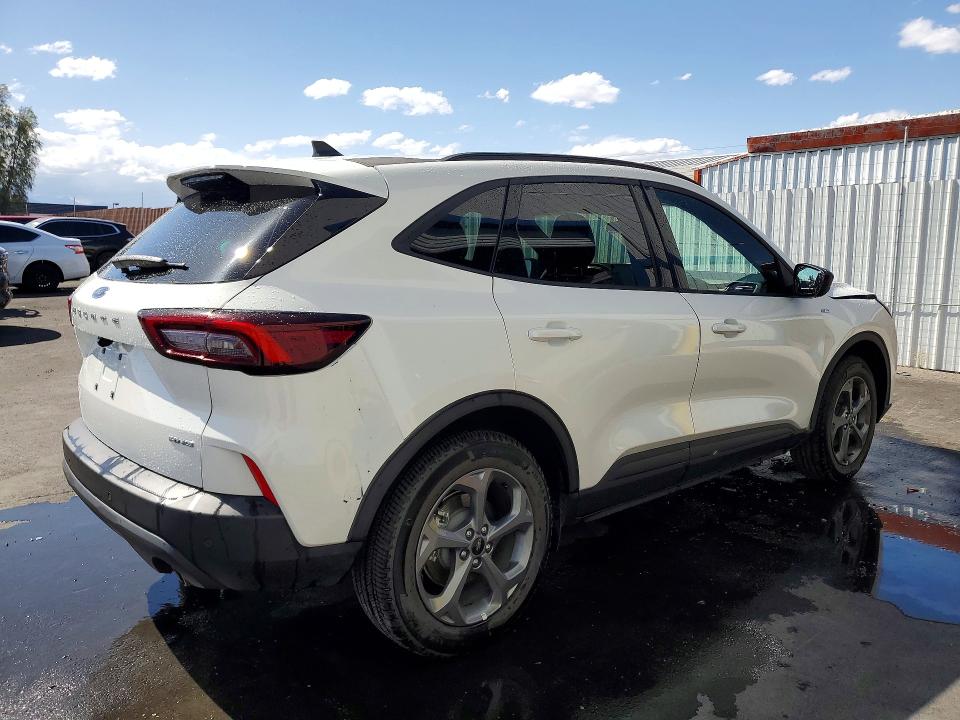 Photo 3 from auction – 2026 FORD ESCAPE with VIN 1FMCU9MN0TUA32225