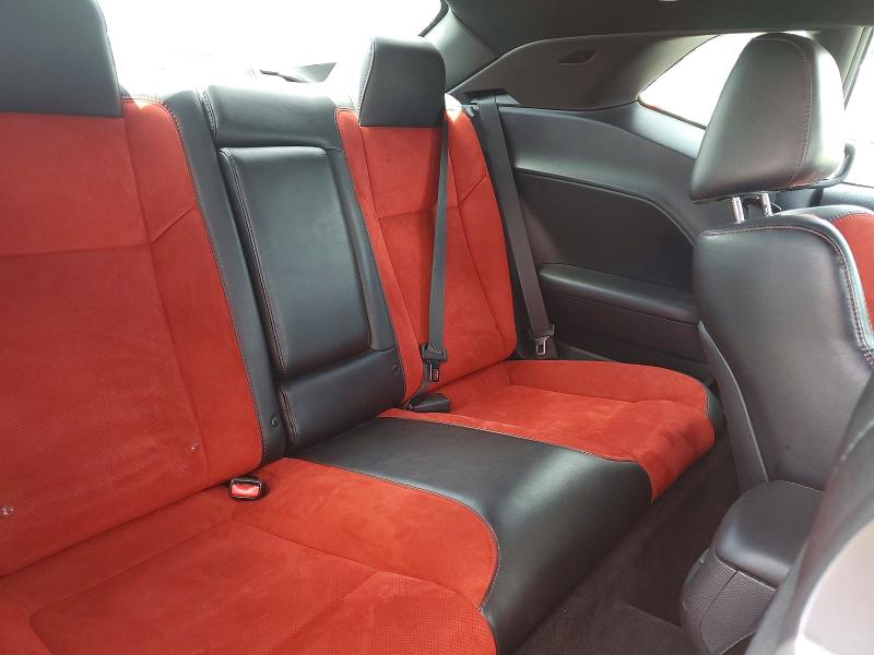 Photo 10 from auction – 2018 DODGE CHALLENGER with VIN 2C3CDZAG2JH327762