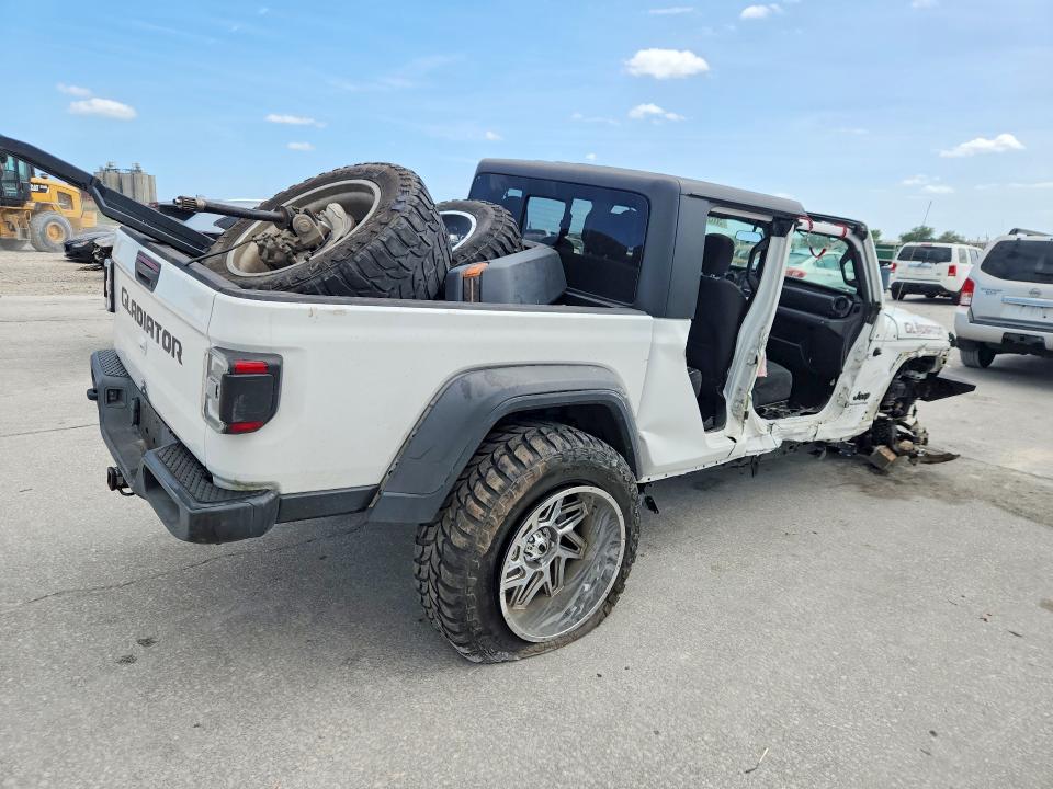 Photo 3 from auction – 2020 JEEP GLADIATOR with VIN 1C6HJTAG7LL186482