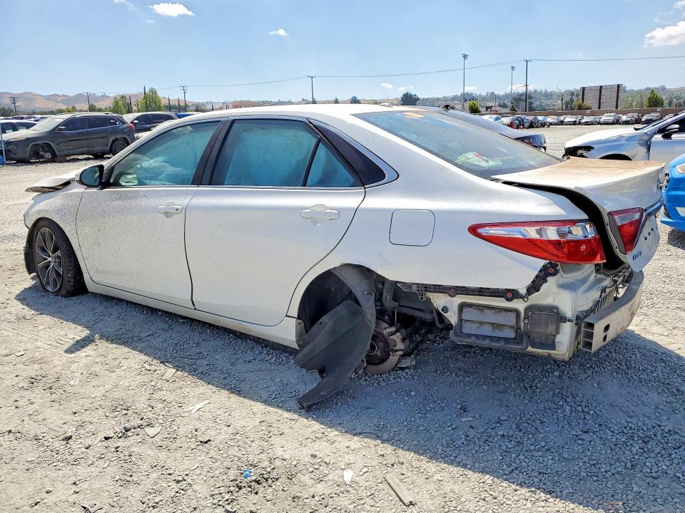 Photo 2 from auction – 2015 TOYOTA CAMRY with VIN 4T1BF1FK7FU947636