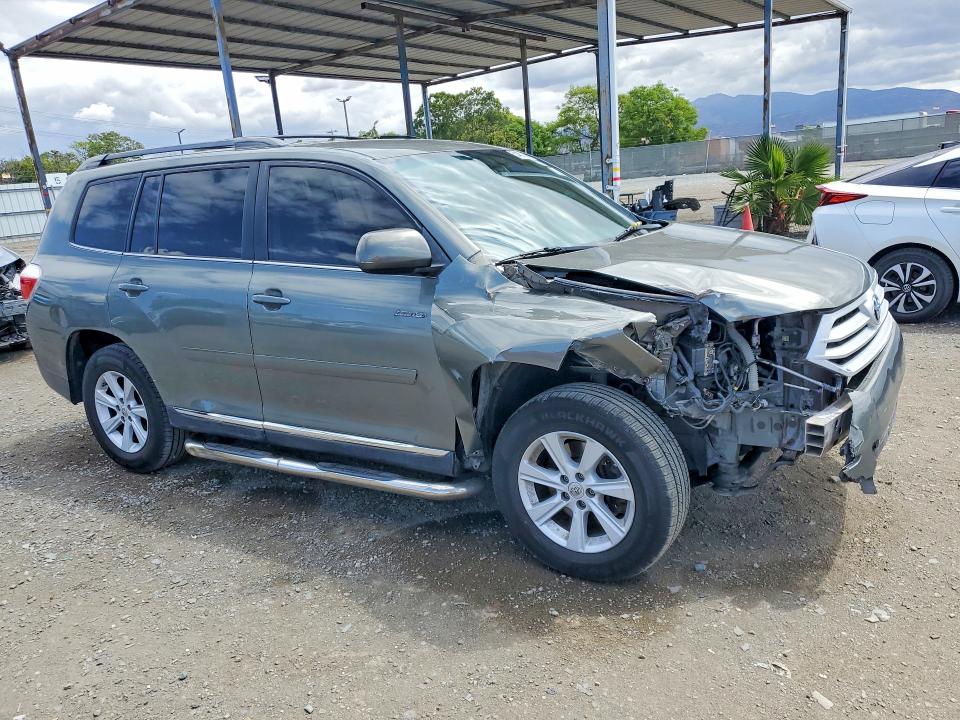 Photo 4 from auction – 2013 TOYOTA HIGHLANDER with VIN 5TDZA3EH8DS038468