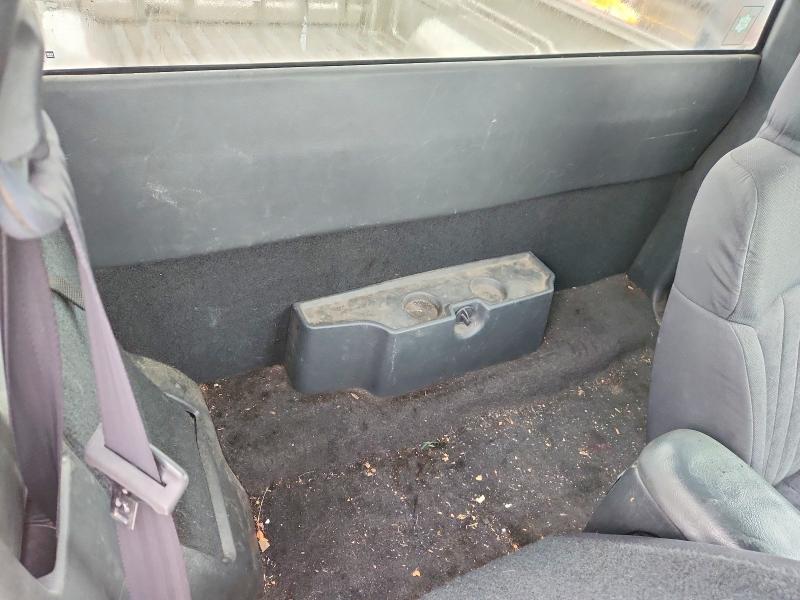 Снимка 10 от търг – 2003 CHEVROLET S TRUCK с VIN 1GCDT19XX38197621