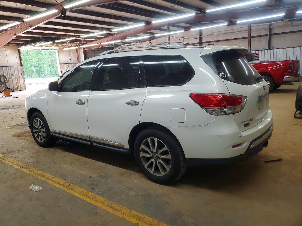 Photo 2 from auction – 2013 NISSAN PATHFINDER with VIN 5N1AR2MM9DC671198