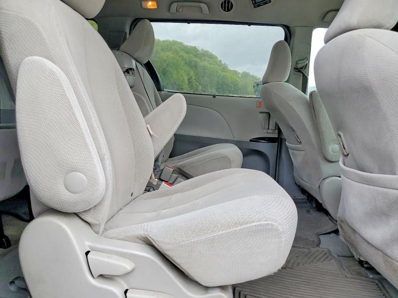 Photo 11 from auction – 2013 TOYOTA SIENNA with VIN 5TDKK3DC8DS367644