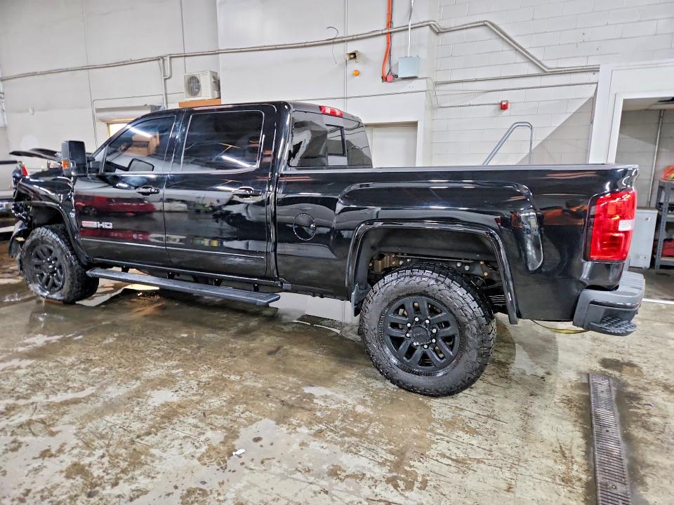 Photo 2 from auction – 2018 GMC SIERRA with VIN 1GT42XCY9JF112798