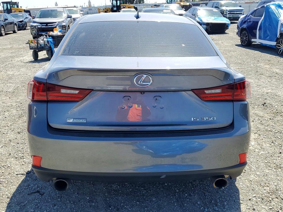 Photo 6 from auction – 2016 LEXUS IS with VIN JTHBE1D24G5028519