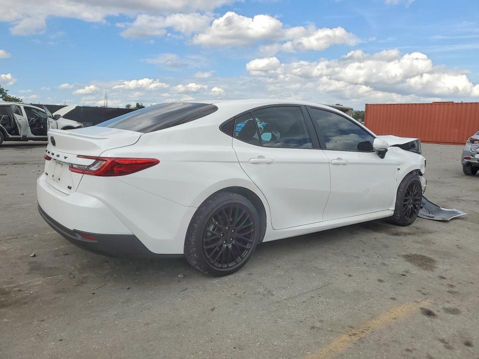 Photo 3 from auction – 2025 TOYOTA CAMRY with VIN 4T1DAACK5SU156429