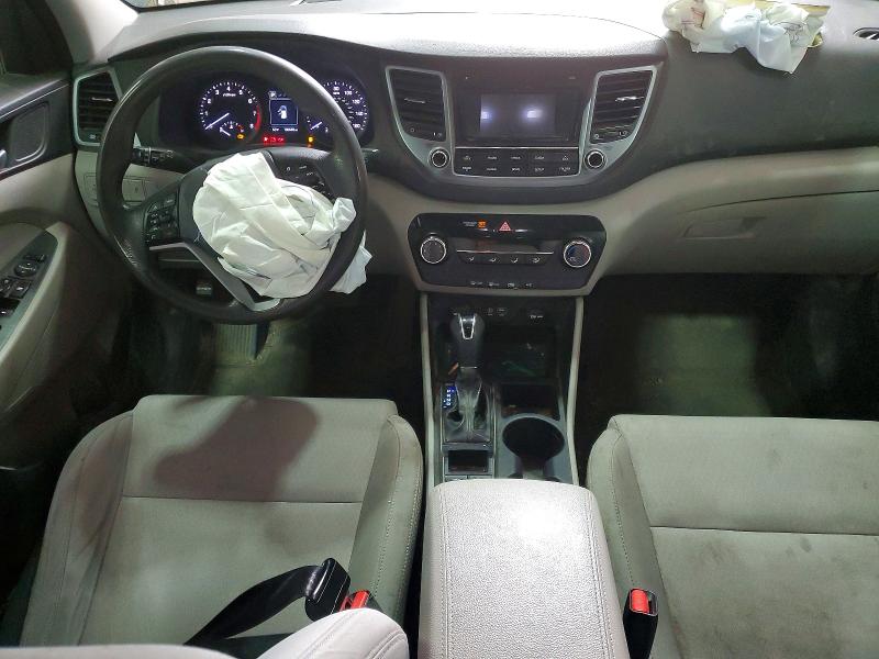 Photo 8 from auction – 2017 HYUNDAI TUCSON with VIN KM8J3CA41HU567428