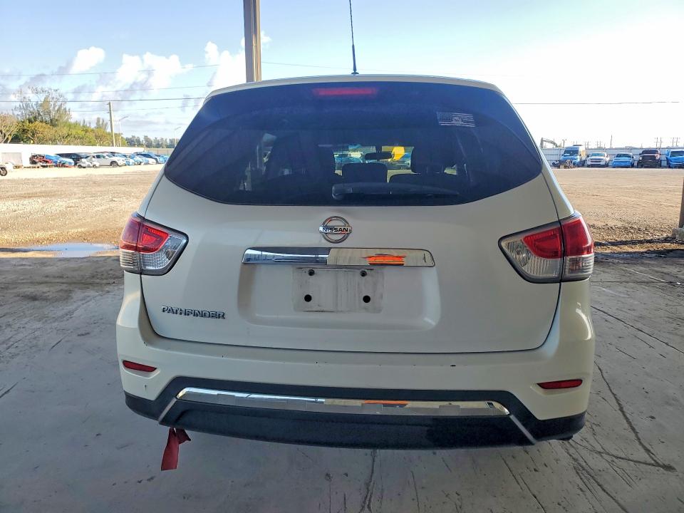 Photo 6 from auction – 2014 NISSAN PATHFINDER with VIN 5N1AR2MN4EC668252