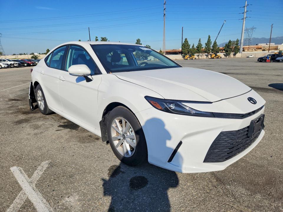 Foto 4 de la subasta – 2026 TOYOTA CAMRY con VIN 4T1DAACK2TU224736