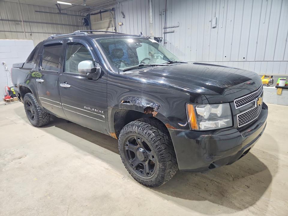 Photo 4 from auction – 2013 CHEVROLET AVALANCHE with VIN 3GNTKGE71DG283748