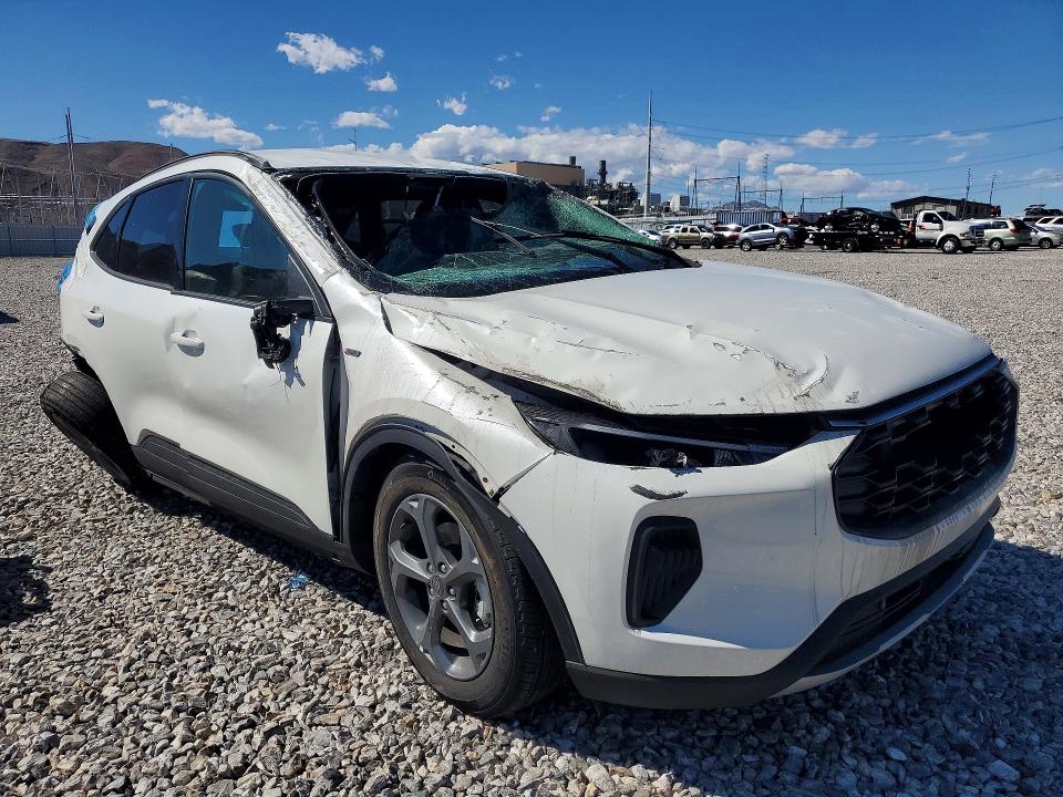 Photo 4 from auction – 2026 FORD ESCAPE with VIN 1FMCU0MN4TUA32689