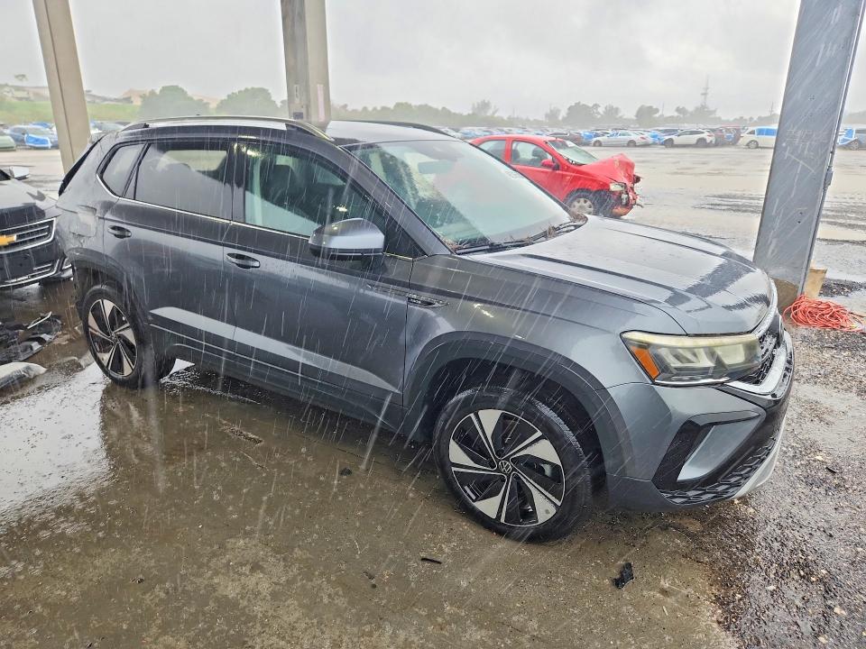 Photo 4 from auction – 2024 VOLKSWAGEN TAOS with VIN 3VVVX7B23RM017492