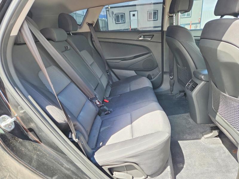 Photo 11 from auction – 2017 HYUNDAI TUCSON with VIN KM8J3CA22HU447605