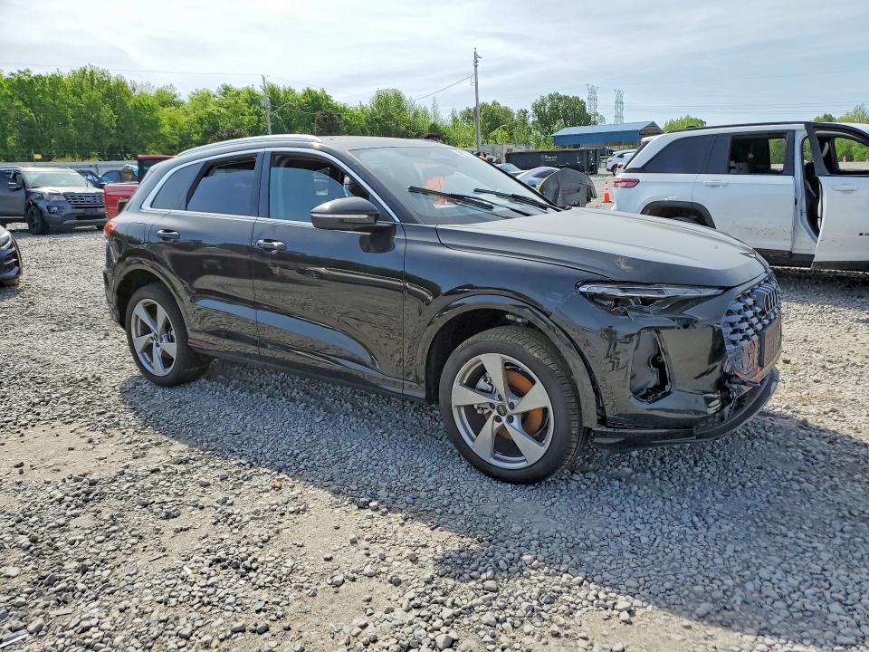 Photo 4 from auction – 2025 AUDI Q5 with VIN WA12AAGUXS2057683
