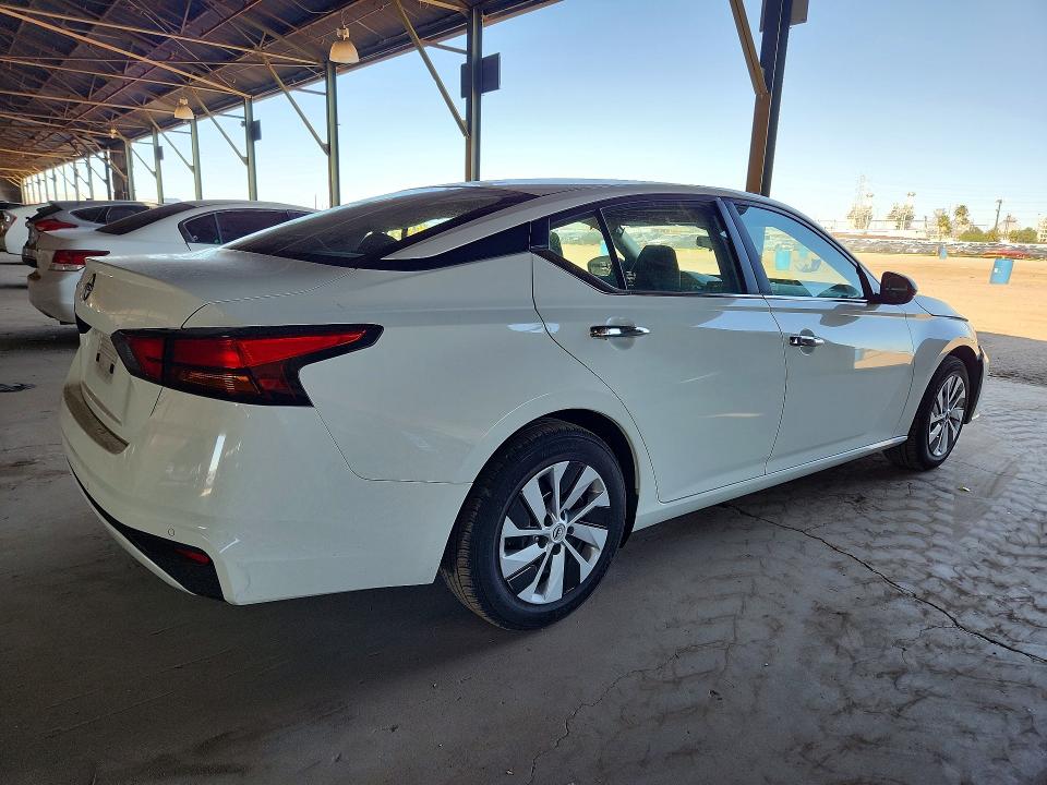 Photo 3 from auction – 2024 NISSAN ALTIMA with VIN 1N4BL4BV0RN360584