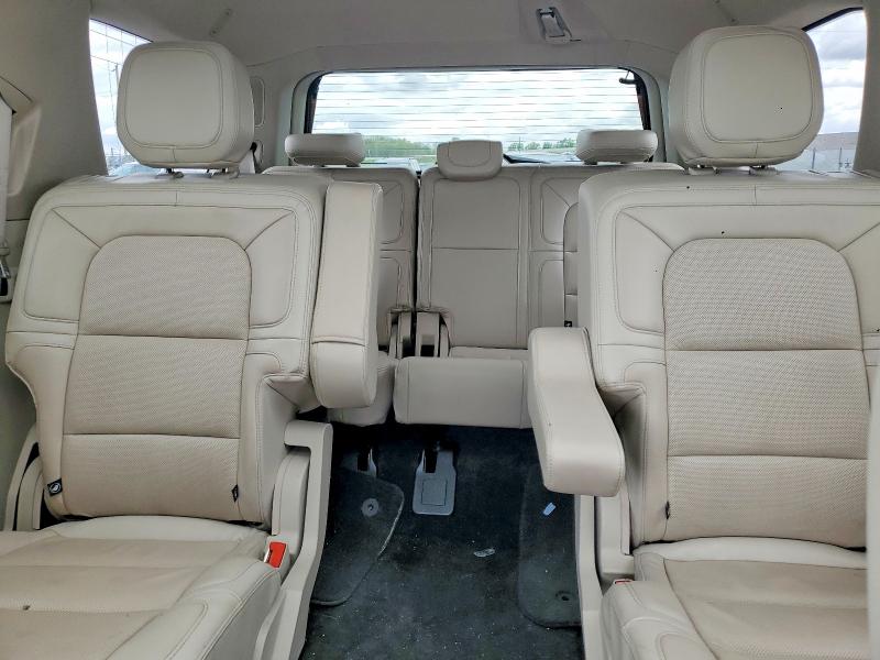 Photo 10 from auction – 2021 LINCOLN NAVIGATOR with VIN 5LMJJ2LT7MEL18329