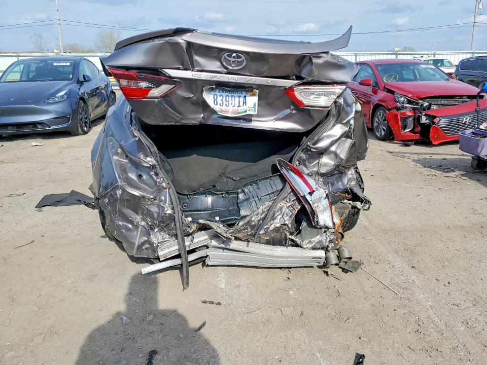 Снимка 6 от търг – 2021 TOYOTA CAMRY с VIN 4T1G11AK9MU466196
