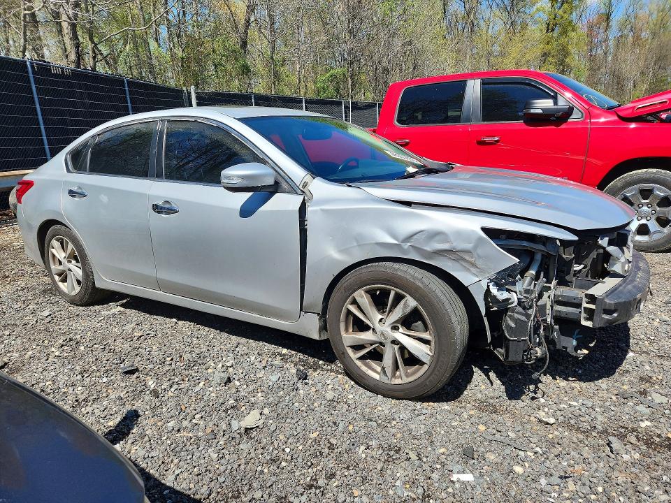Photo 4 from auction – 2017 NISSAN ALTIMA with VIN 1N4BL3APXHC134088