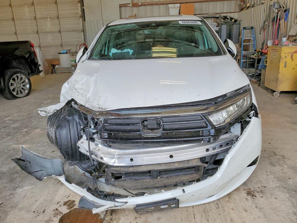 Photo 5 from auction – 2024 HONDA ODYSSEY with VIN 5FNRL6H90RB022700