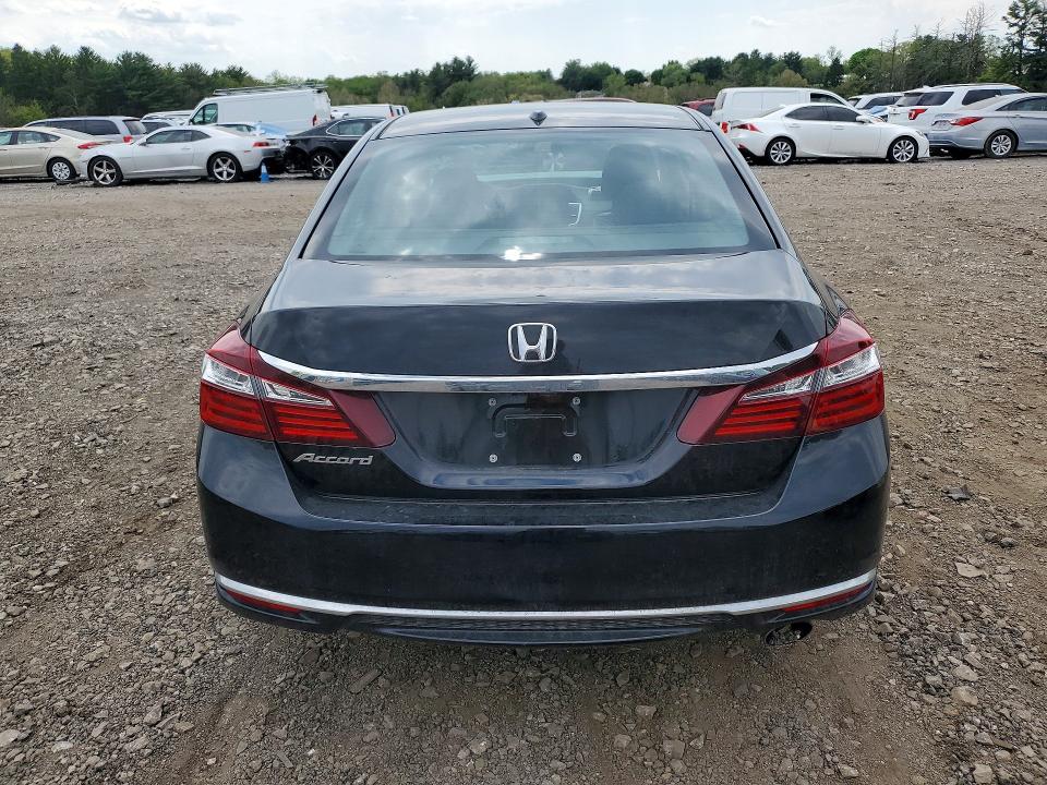 Photo 6 from auction – 2017 HONDA ACCORD with VIN 1HGCR2F74HA060731