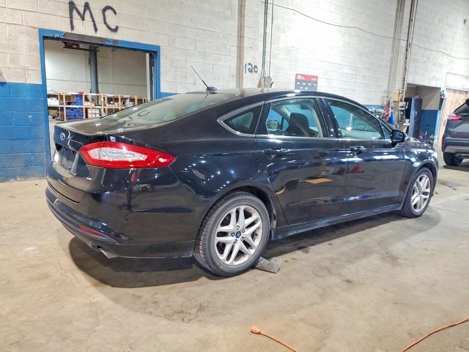 Photo 3 from auction – 2016 FORD FUSION with VIN 3FA6P0H74GR118088