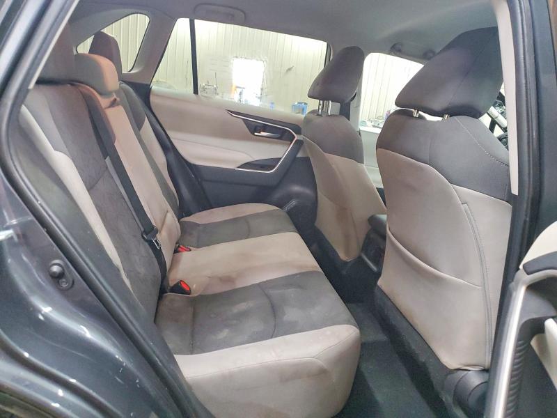 Photo 11 from auction – 2021 TOYOTA RAV4 with VIN 2T3W1RFVXMW117536