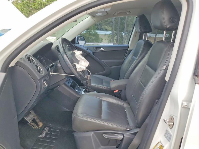 Photo 7 from auction – 2018 VOLKSWAGEN TIGUAN LIMITED with VIN WVGBV7AX6JK001878